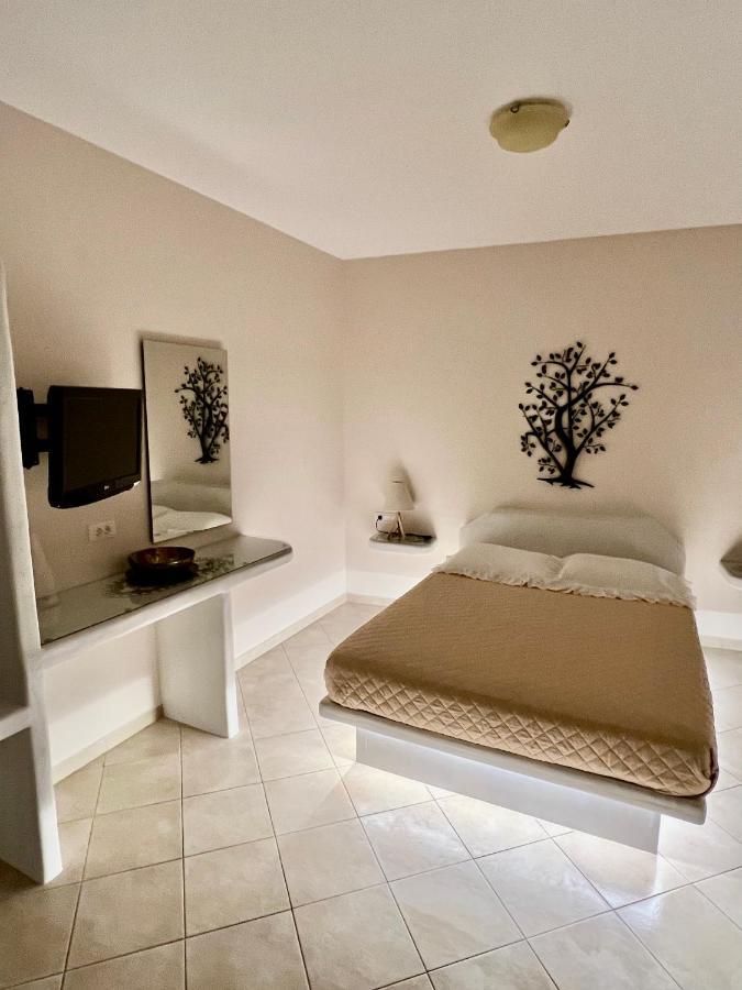 אימרוביגלי Artemisia Apartment Caldera מראה חיצוני תמונה
